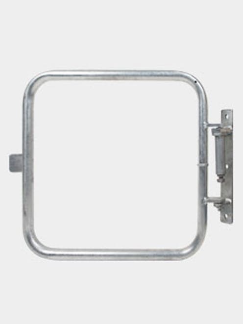 25NB Self Closing Gate Bolt-On 730x550 Galv. (Nearside)