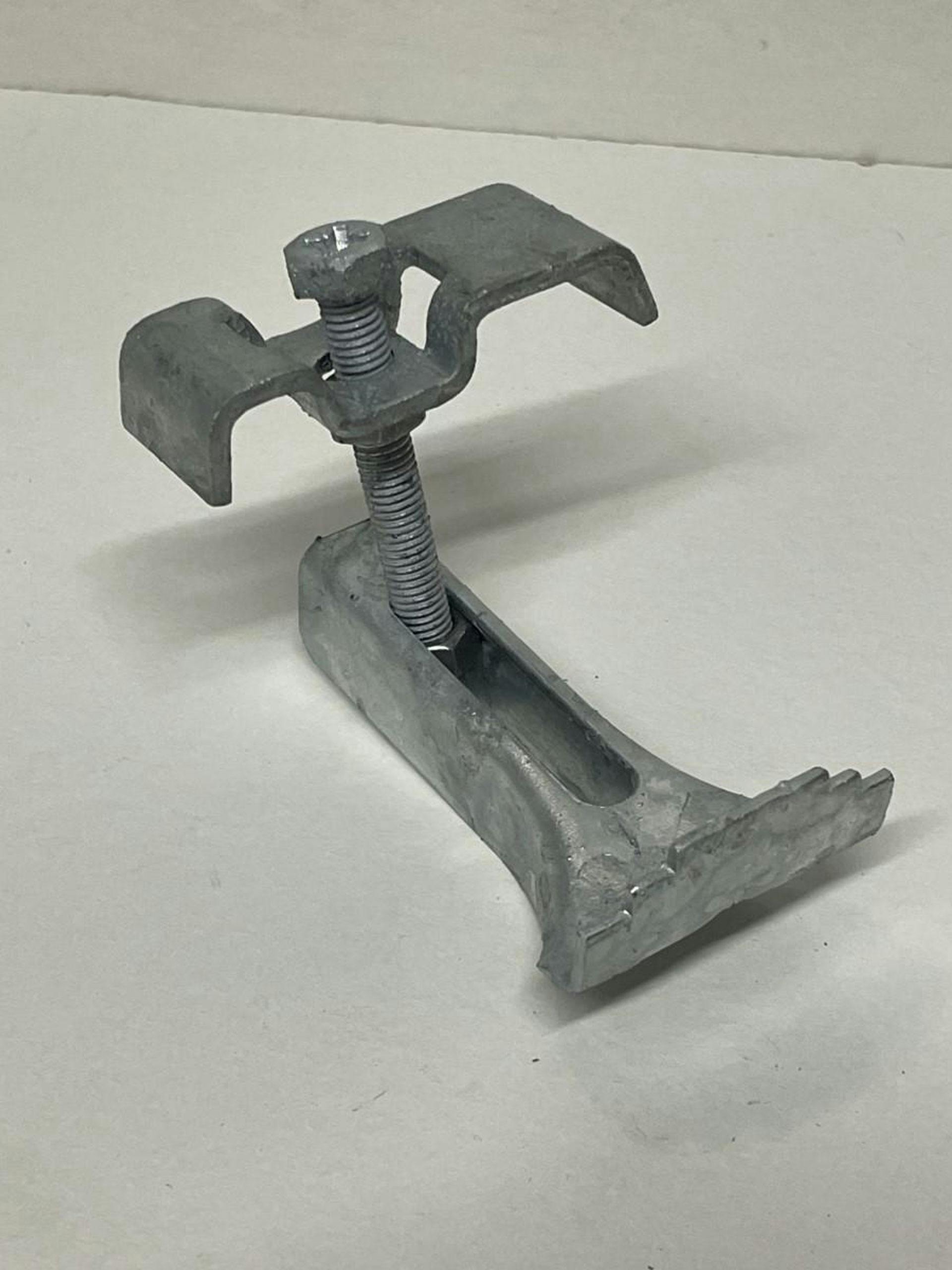 Flooring Standard Floorclip with Slotted Top Clip Galvanised