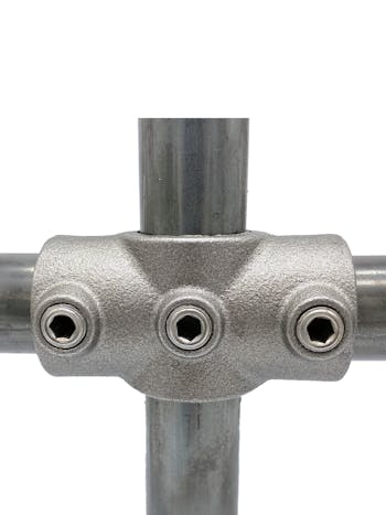119 2 Socket Cross Key Clamp  ( 33.7mm Round Self Colour)